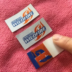 Adhesive Iron on Woven Label Woven Clothing Label With Glue Backing