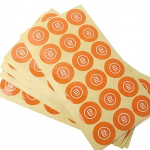 China Customized Private Self Adhesive Paper Printed Stickers Labels for Garment Package