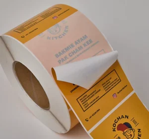 Custom Adhesive Printing Eco friendly Glossy Surface Waterproof Vinyl Food Packing Label Stickers Oil Proof Roll Food Labels