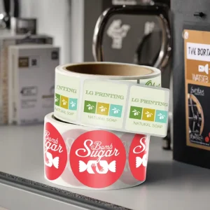 Custom Printed Logo Labels Waterproof Adhesive Sticker Roll Label Vinyl with Laminate Surface Finish for Packaging Stickers