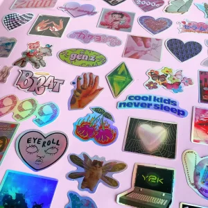 Custom Printing Logo Label Holographic Sticker Labels 2.5cm for Small Business Stickers Vinyl Die Cut Brand Logo Stickers