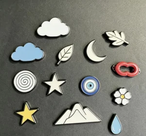 Customized Engraved Metal Enamel Soft Enamel Creative Mobile Phone Stickers With Custom Color And Fashion Design